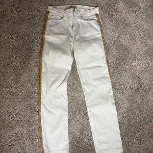 Vintage Gap Women’s White Jeans with Gold Side Stripes. NWOT. Size 28R